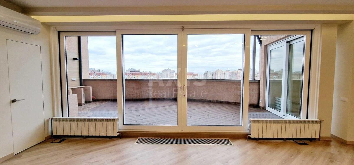 4k apartment nab. Dniprovs'ka 19А600608