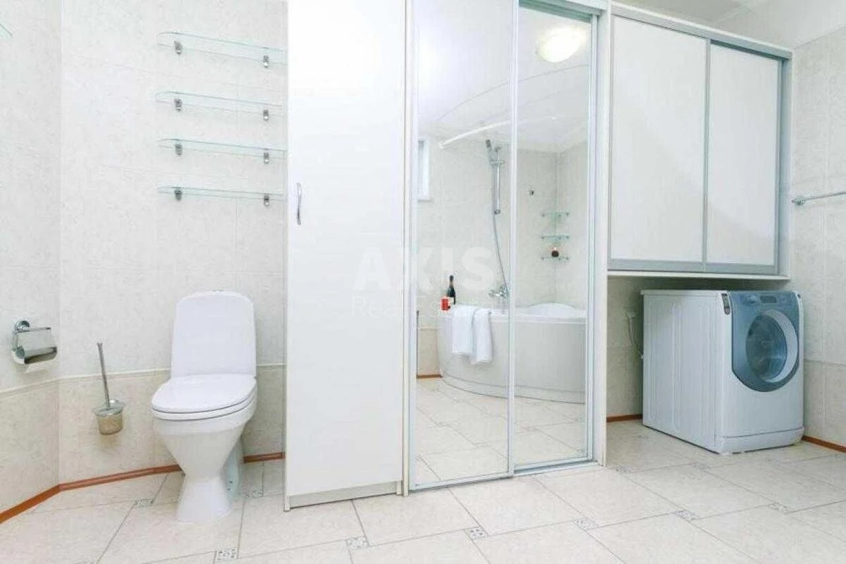 4k apartment vul. Evgena Chykalenko 196746210