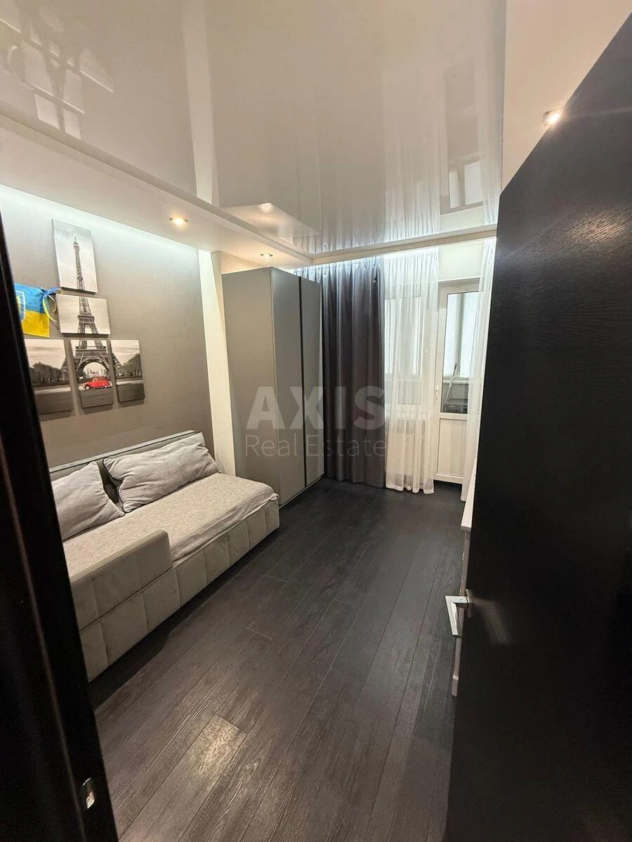 3k apartment vul. Doncja Myhajla 2А674646