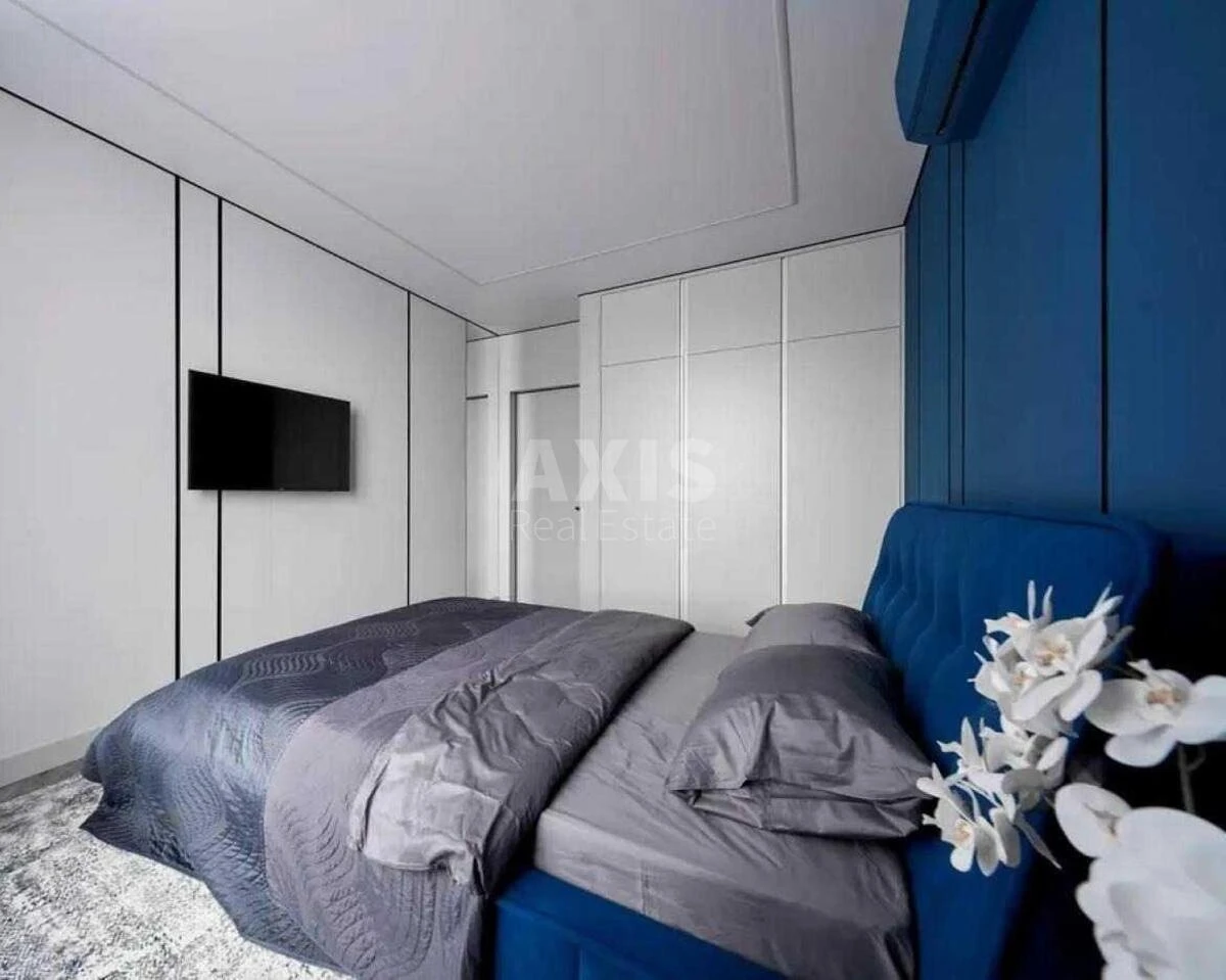 2k apartment nab. Dniprovs'ka 15Є647108