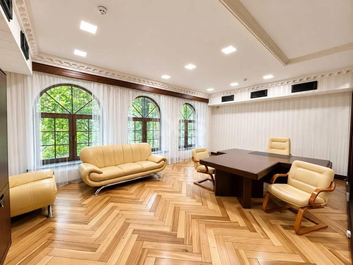 Office vul. Zhyljans'ka 72А, 760m2710240