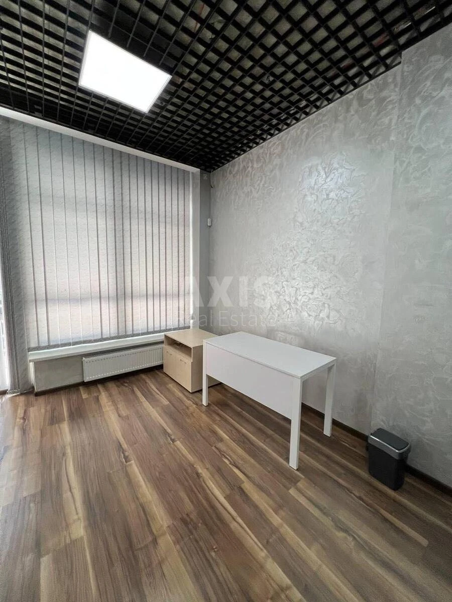 Офис ул. Евгения Коновальца 36Д, 60м27103611