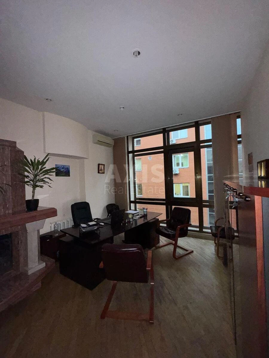 Office vul. Zhyljans'ka 5Б, 250m2643642