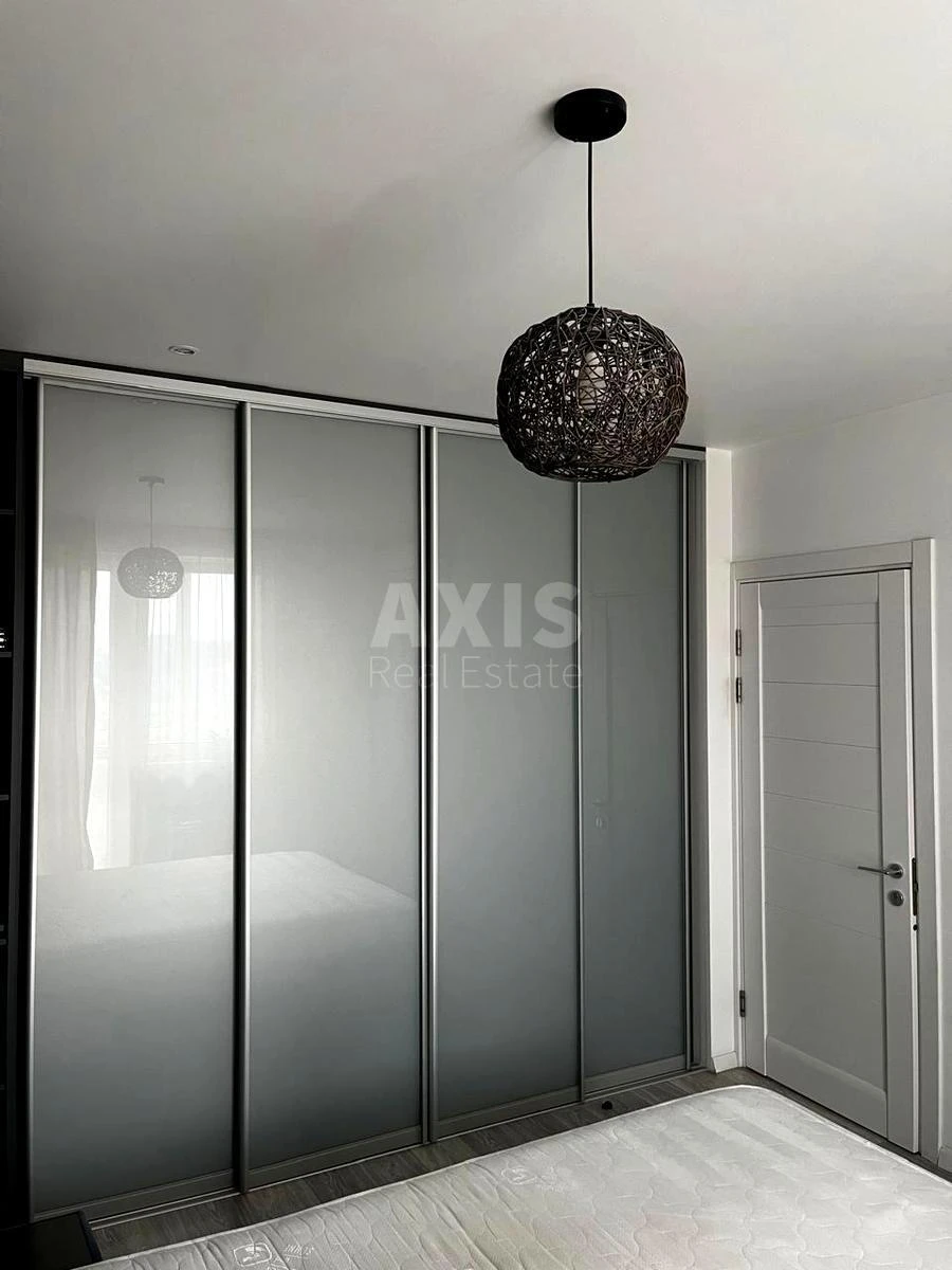 3k apartment vul. Mel'nykova 51Б677163
