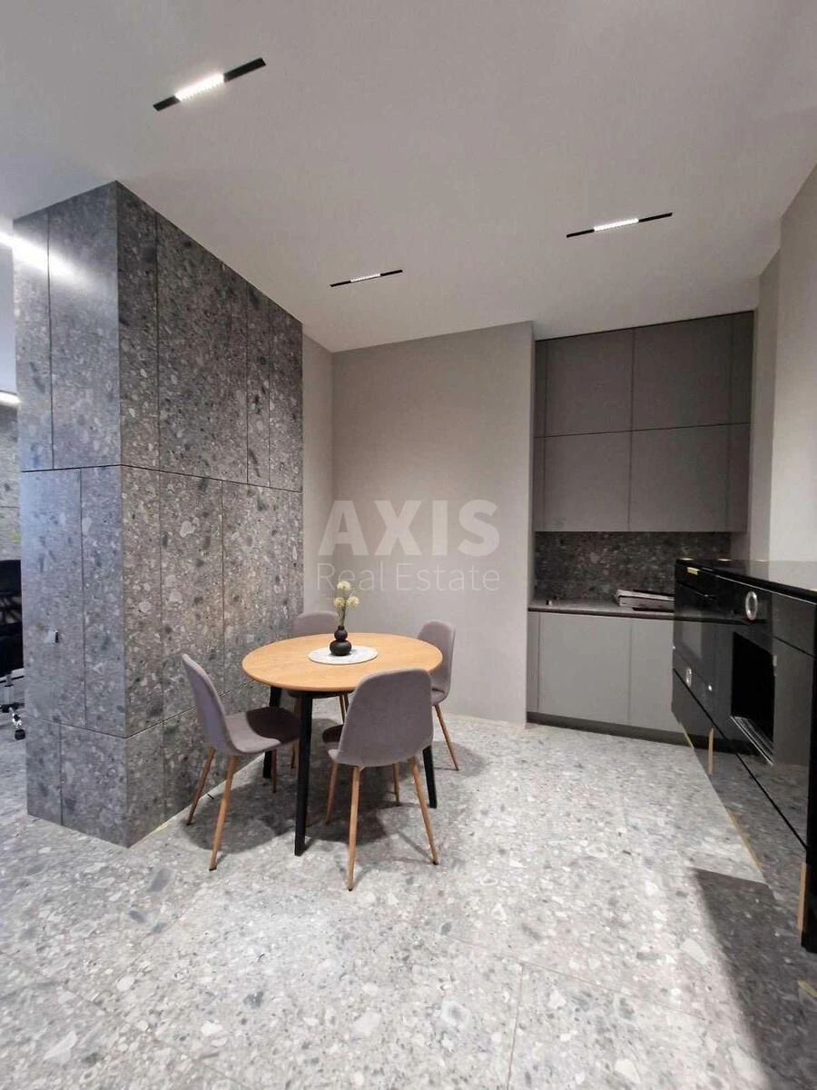 Office vul. Vasylya Tyutyunnyka 37/1, 77m2661750