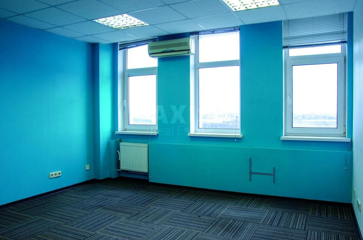 Office vul. Geroi'v Kosmosu 4, 245m2678007