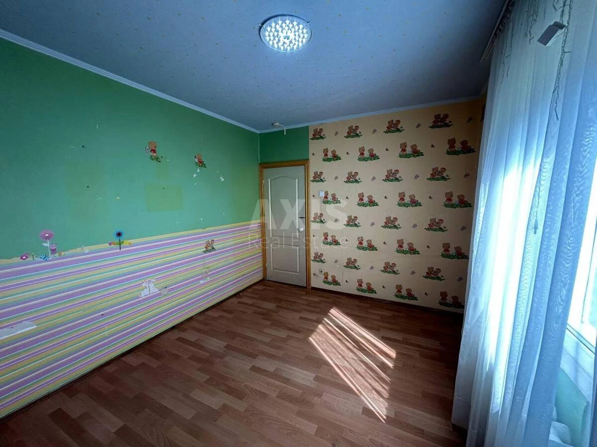 2к квартира ул. Милославская 12698556