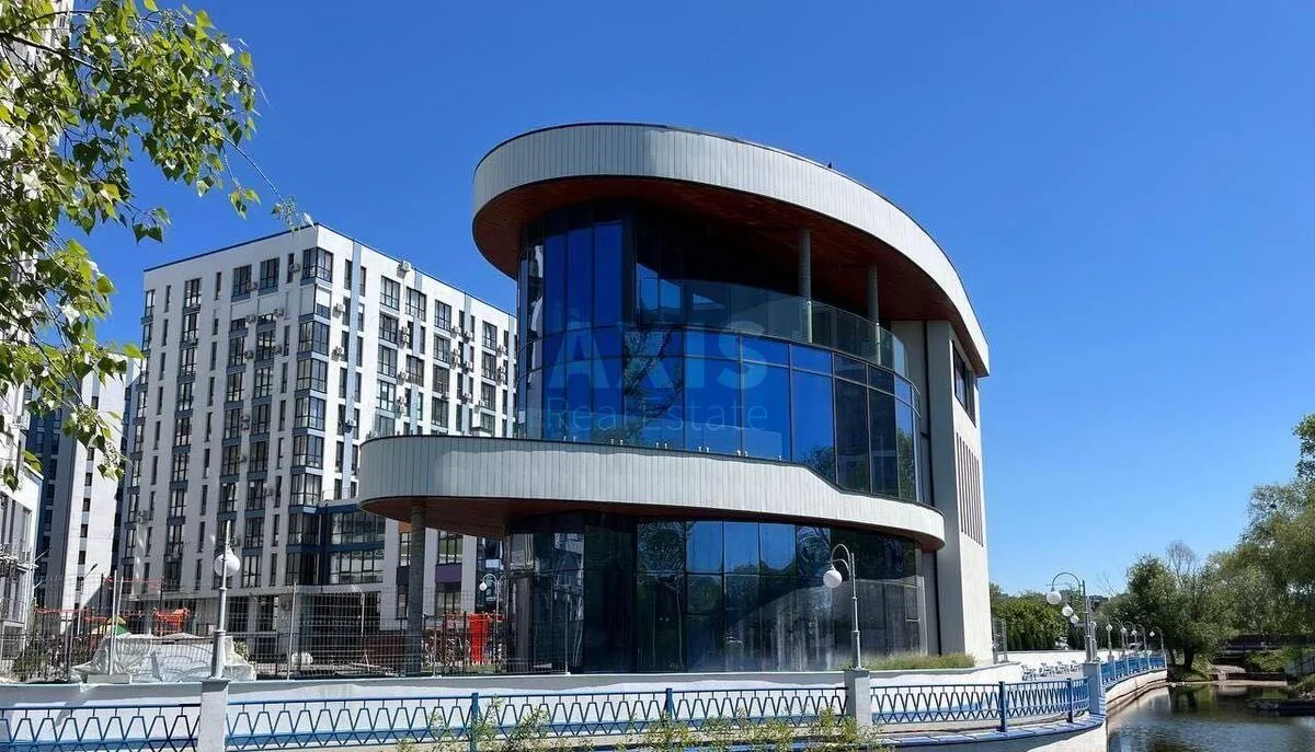 Об'єкт сервісу вул. Алімпія Галика 75, 350м2