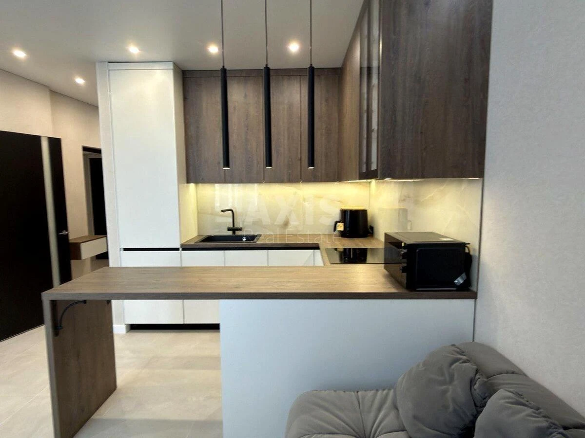 1k apartment vul. Naberezhna 25682073