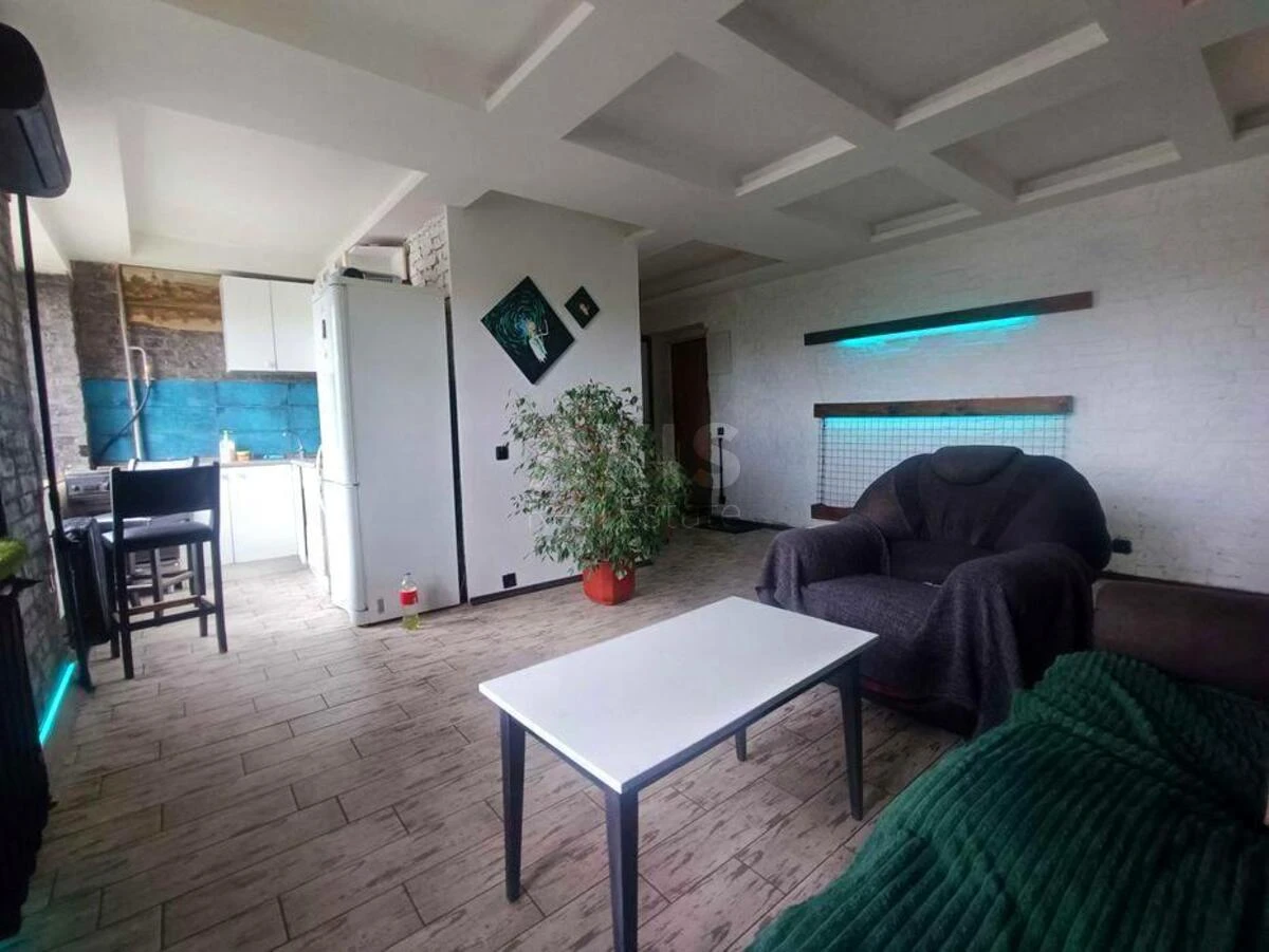 2k apartment vul. Entuziastiv 17593895