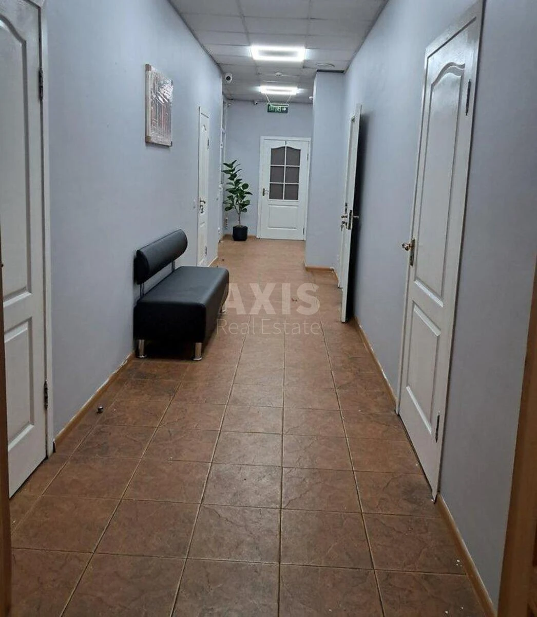 Office vul. Chornovola V'jacheslava 10, 40m2716021