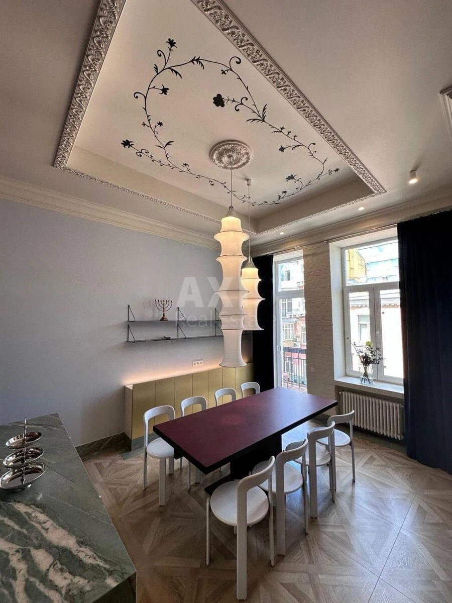 Office vul. Rustaveli Shota 15Б, 130m26749810