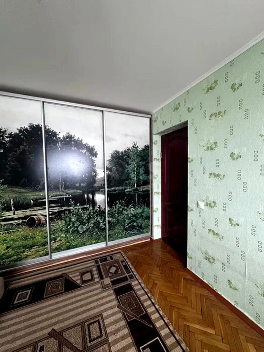 2k apartment prov. Lavrs'kyj 4А640101