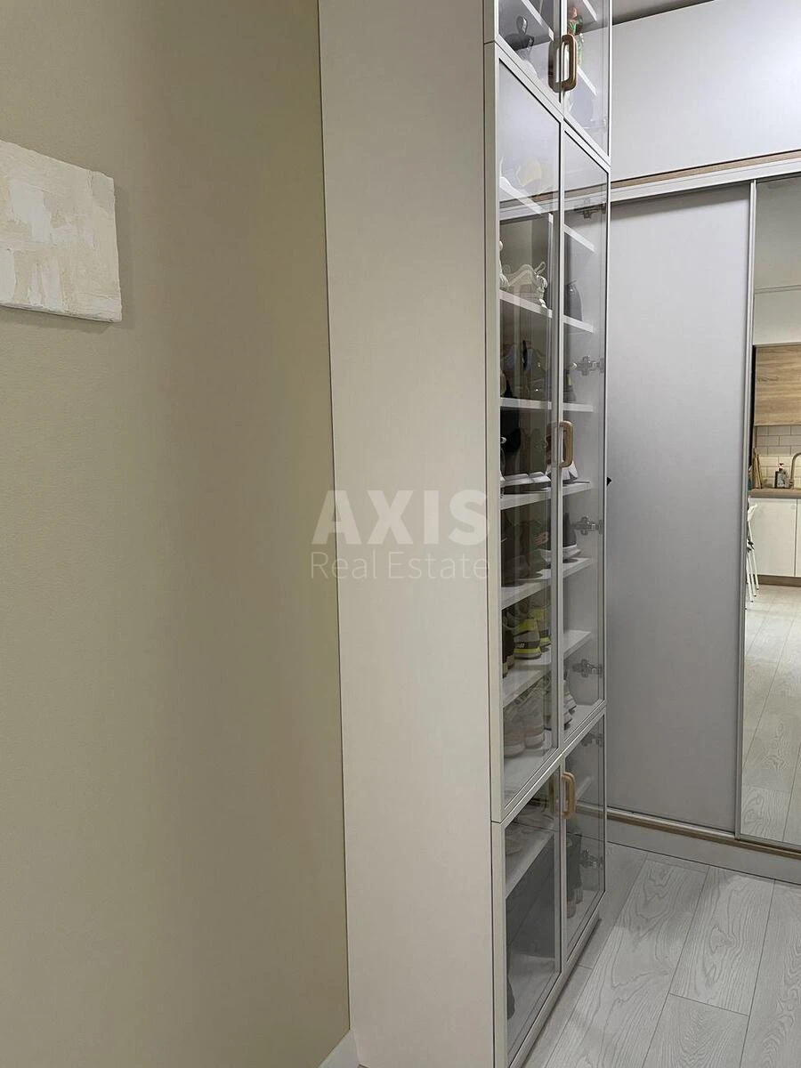 1k apartment nab. Dniprovs'ka 16Г707225