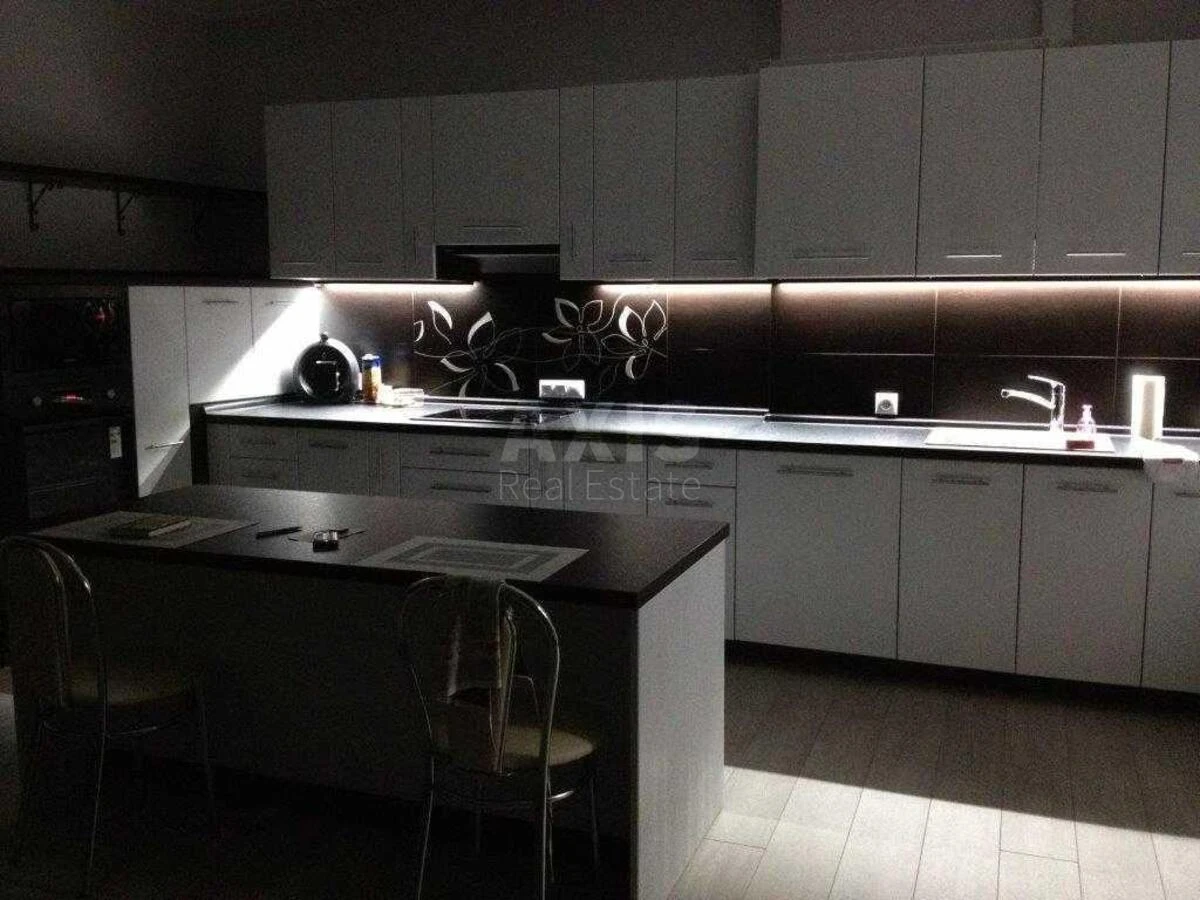 3к квартира ул. Ильенко Юрия 18Б661301