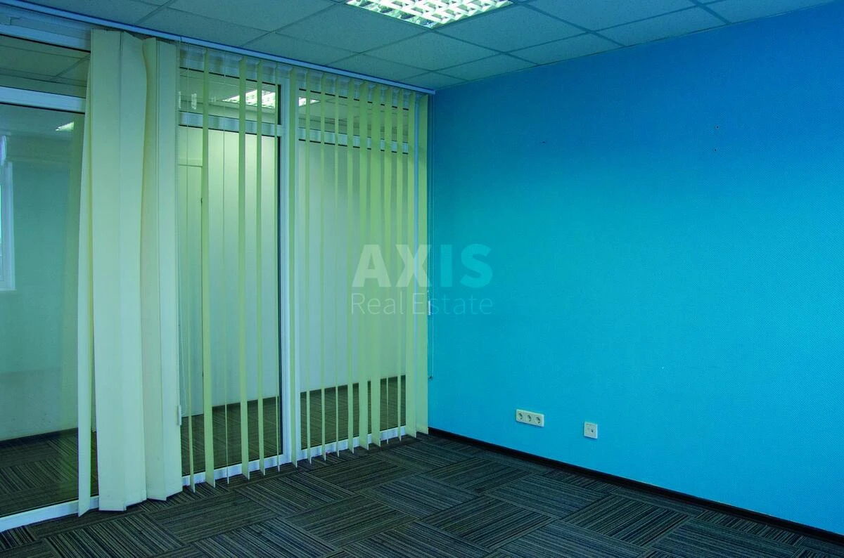 Office vul. Geroi'v Kosmosu 4, 245m2678008
