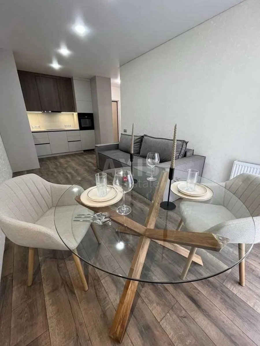 1k apartment vul. Myhajla Maksymovycha 24