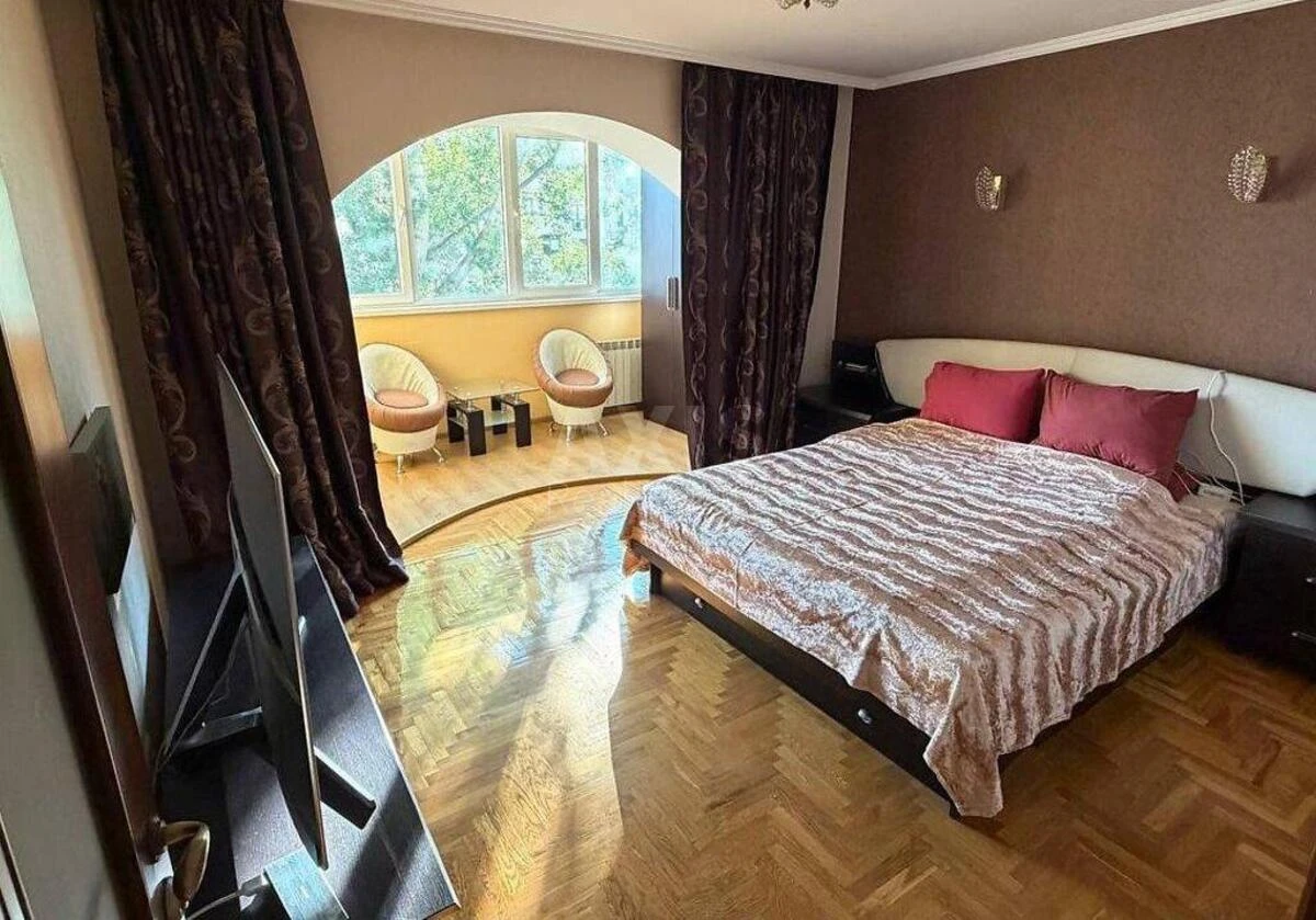 3k apartment vul. Antonovycha 103А687646
