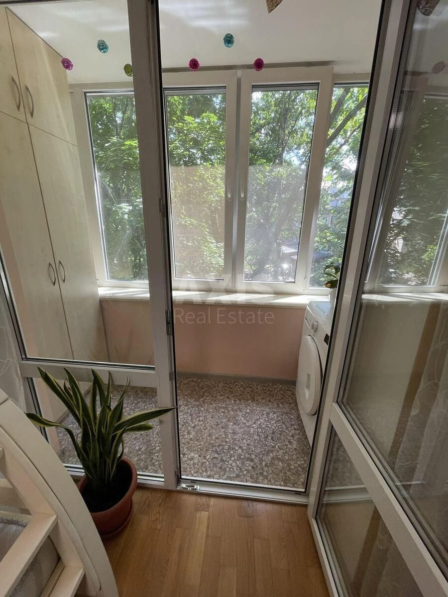 3k apartment vul. Zodchyh 346873011