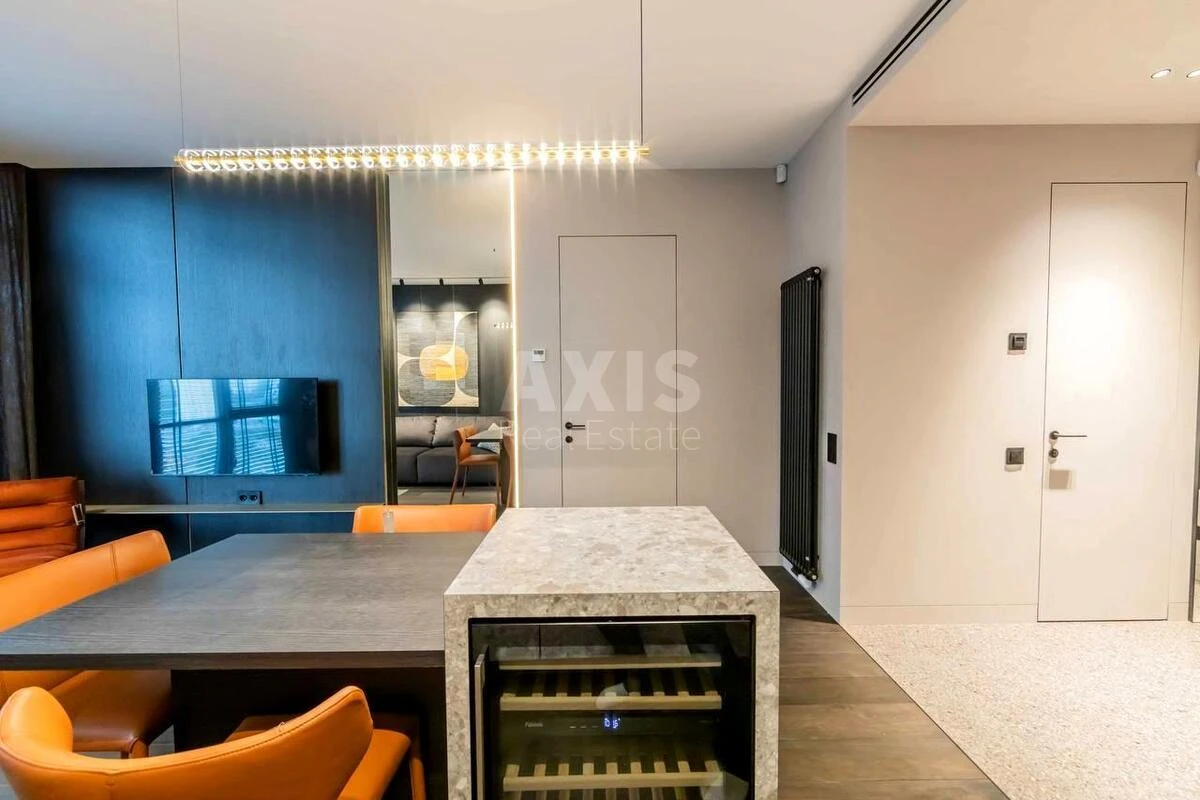 2к квартира ул. Андрея Верхогляда 18655281