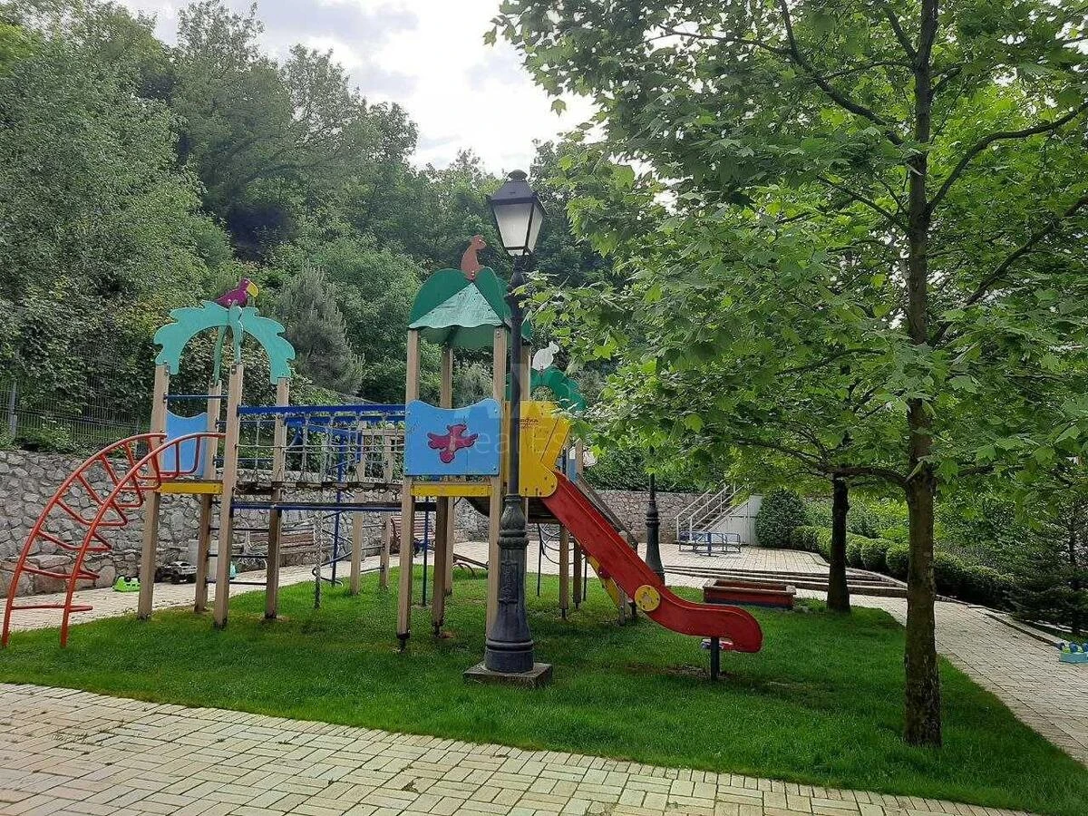 3k apartment vul. Vozdvyzhens'ka 296522614