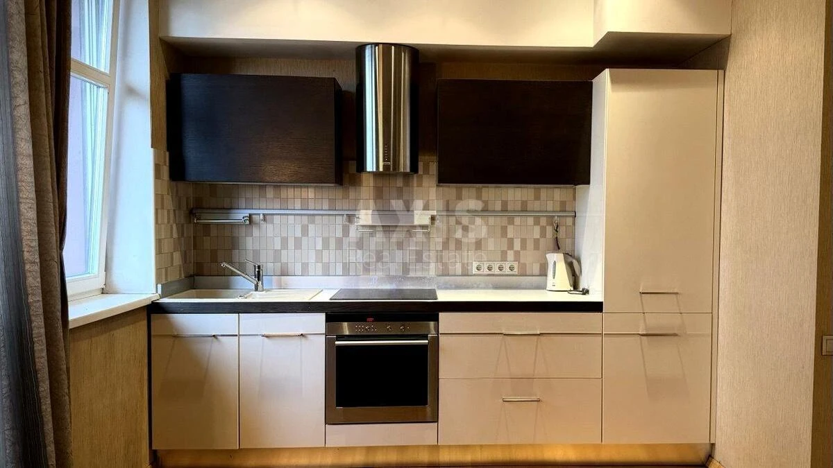 1k apartment vul. Jevgena Konoval'cja 32Б701493