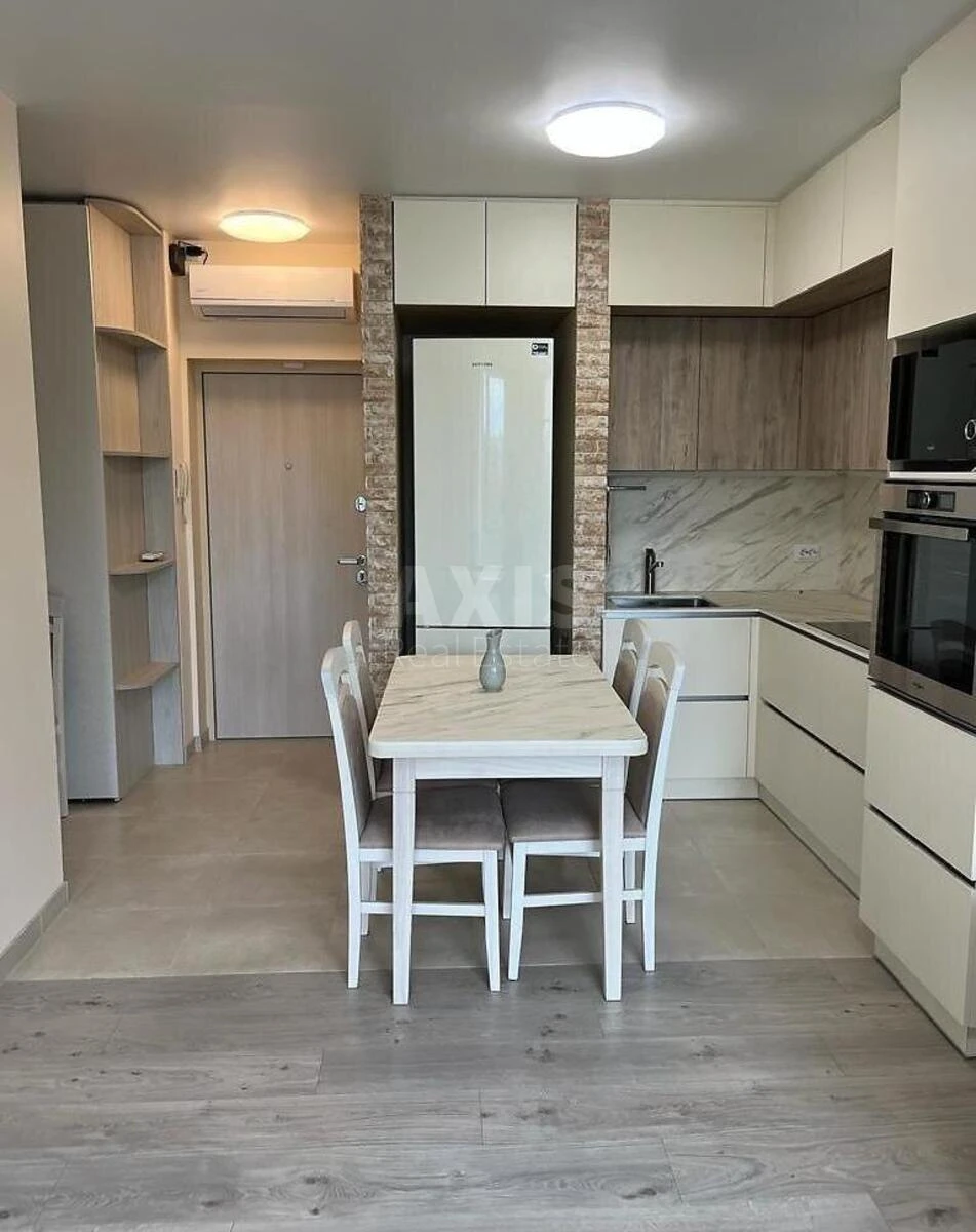 1k apartment vul. Lypy Jurija 6673080