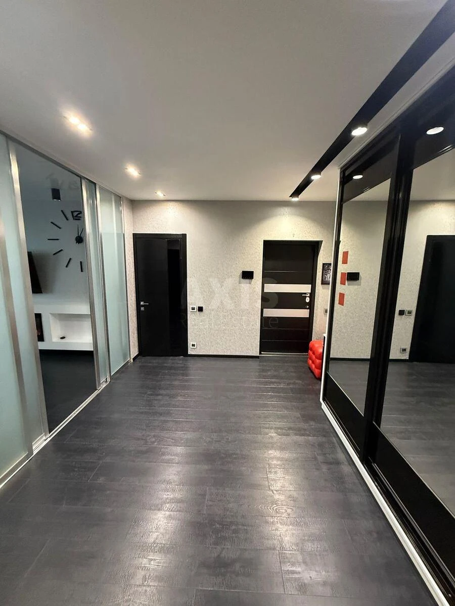 3k apartment vul. Doncja Myhajla 2А674649