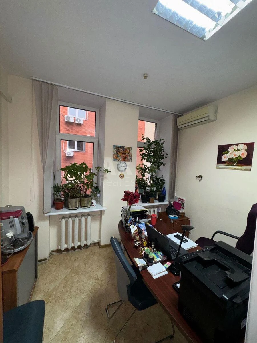 Офис ул. Жилянская 5Б, 250м2643644