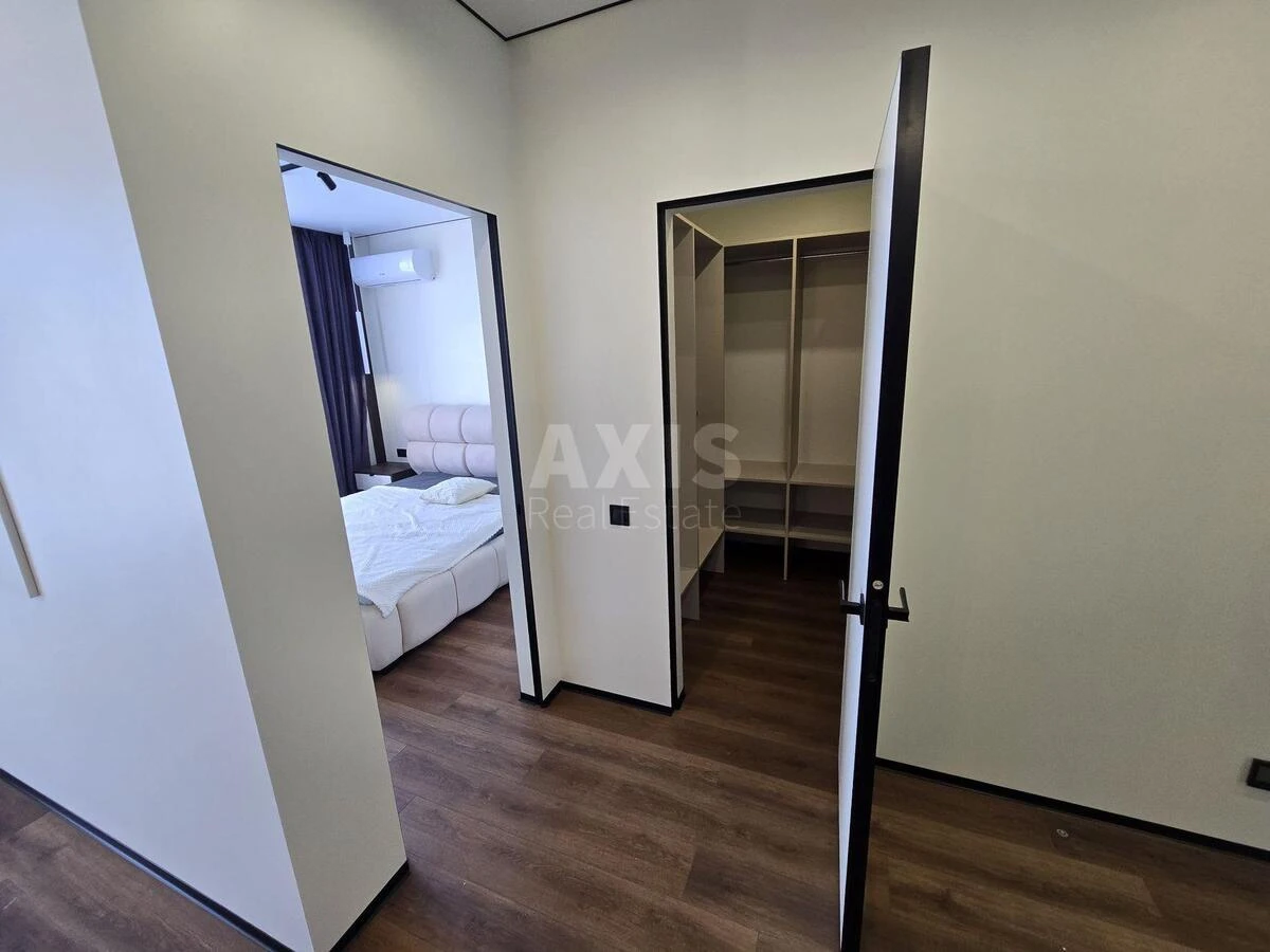 1k apartment vul. Rodyny Kristeriv 16660594