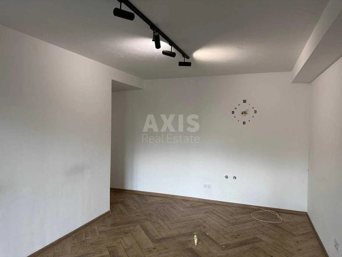 Trade object uzv. Klovs'kyj 24, 48m2707416
