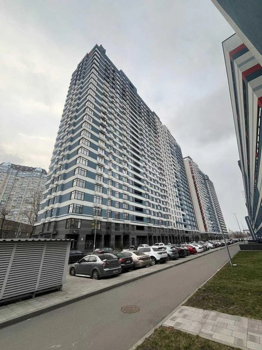 Trade object vul. Sverstjuka Jevgena 6Е, 134m2
