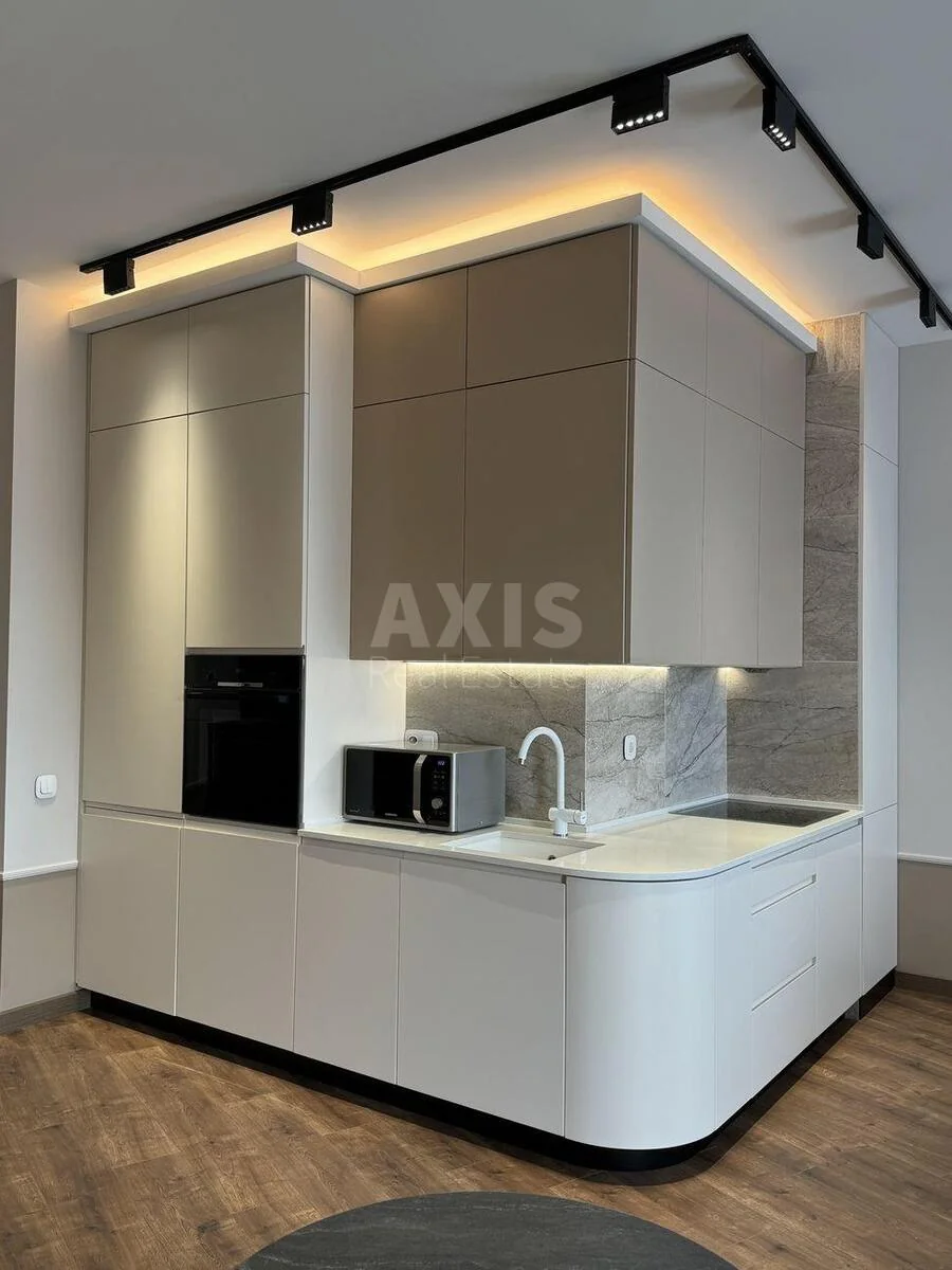 4k apartment vul. Buslivs'ka 12