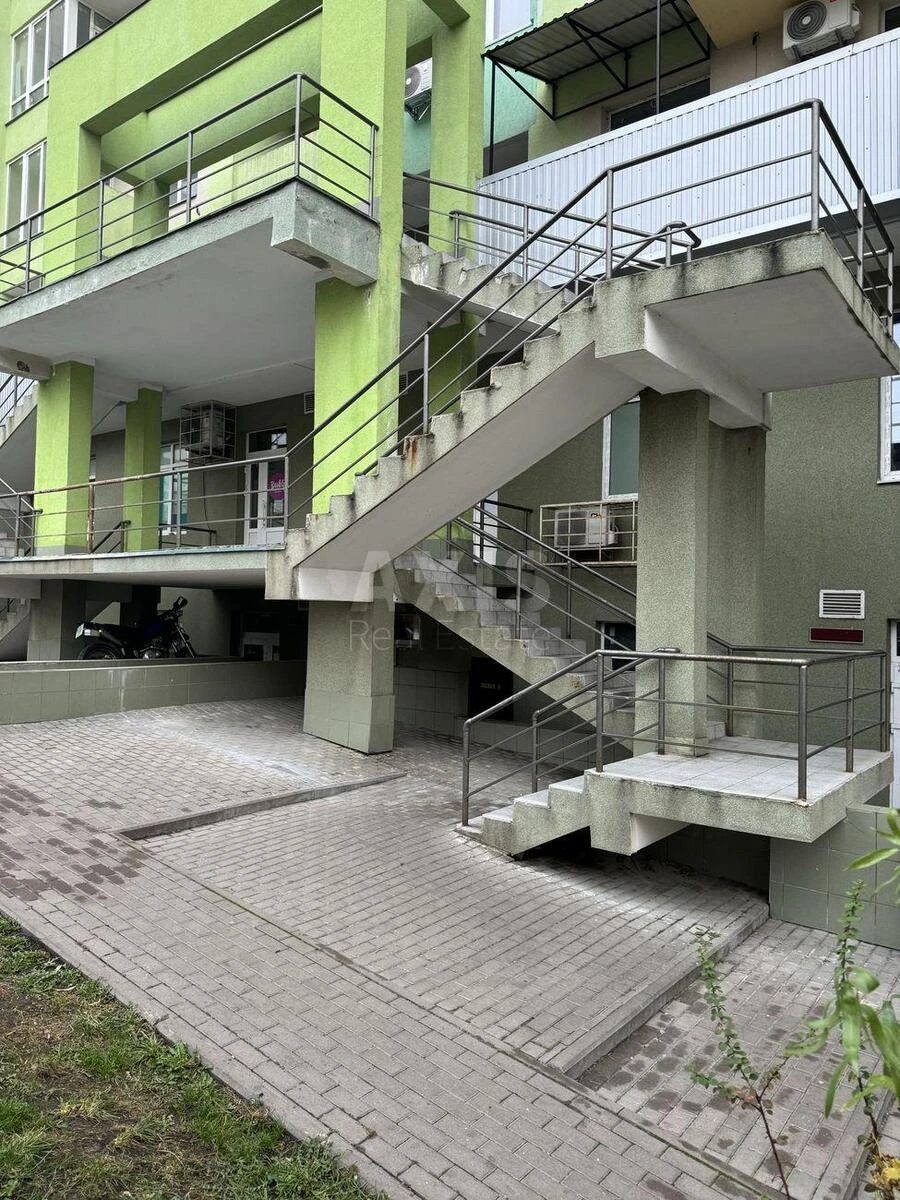 Объект торговли ул. Донца Михаила 2А, 97м2711922