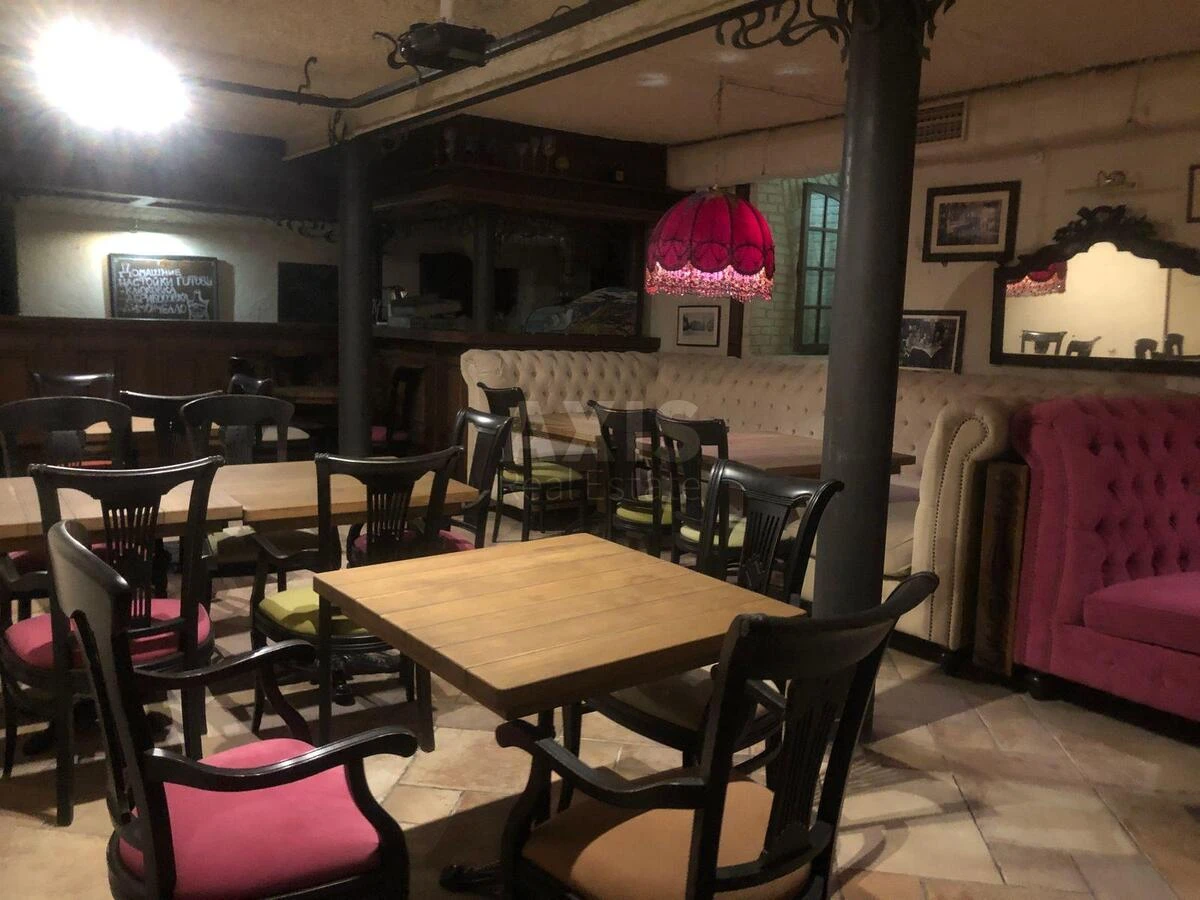 Trade object vul. Kostjantynivs'ka 37, 658m2579103