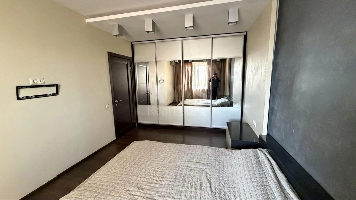 3k apartment vul. Urlivs'ka 20655784