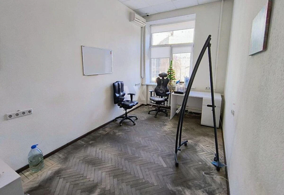 Office vul. Sichovyh Stril'civ 77, 58m254947