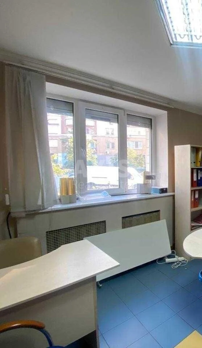 Офис пр-т Героев Сталинграда 20, 320м2590180