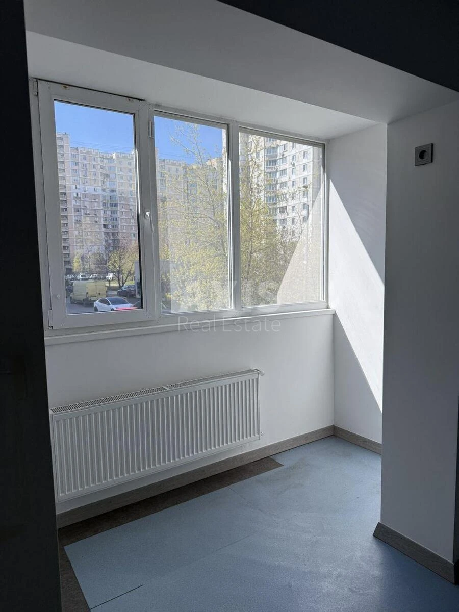 Объект торговли пр-т Григоренко Петра 3Б, 227м27063814