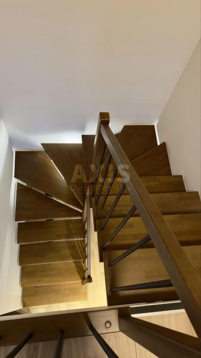 4к квартира ул. Бережанская 15675567