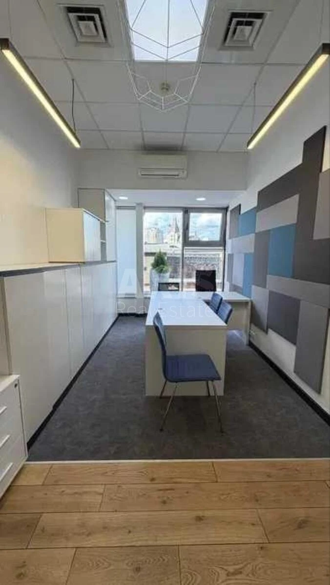 Office bul. Shevchenka Tarasa 35, 350m2719391