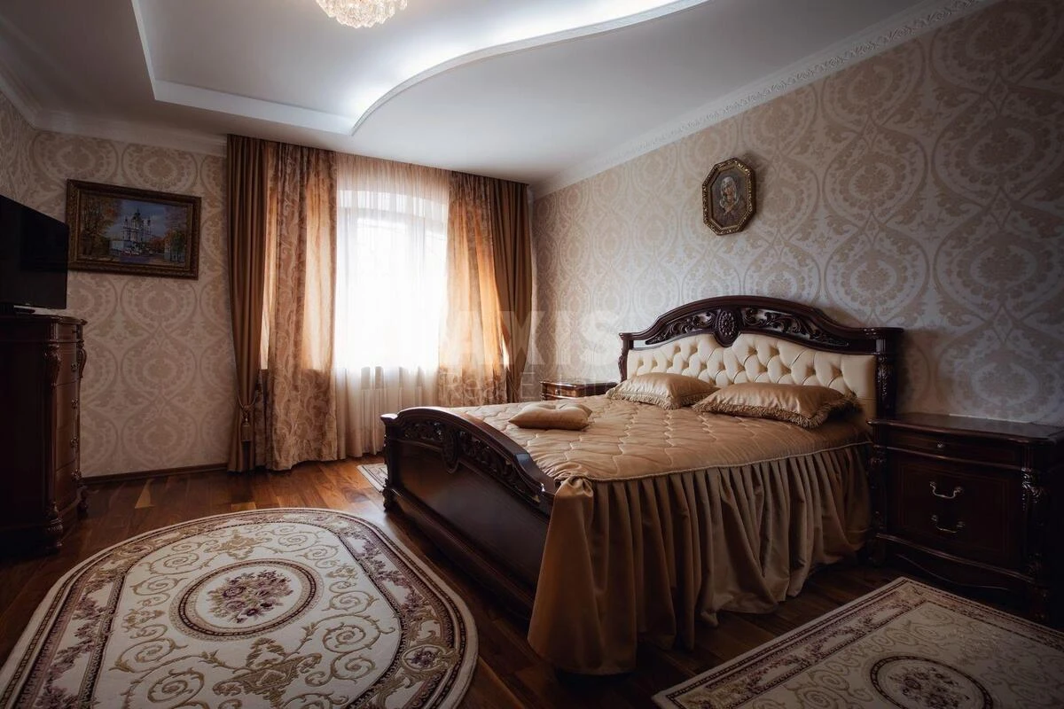 Дoм ул. Приветная, 499м2, город Киев506192