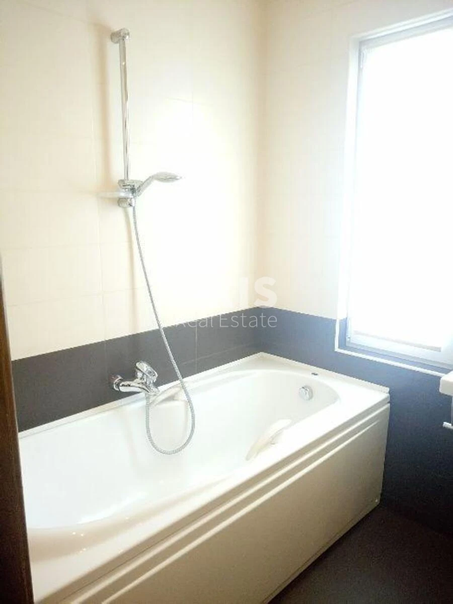 3k apartment pr-t Yevropeyskoho Soyuzu Thirty-one A5647012