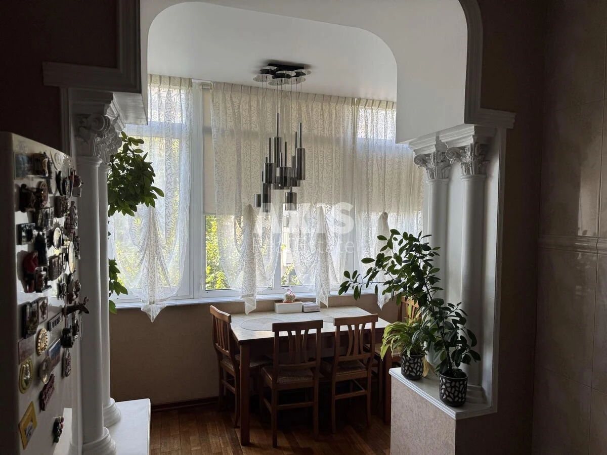 3k apartment vul. Pochajnyns'ka 23700983