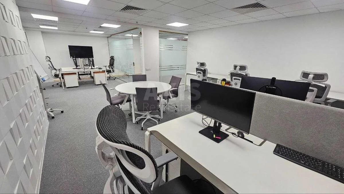 Office vul. Hmel'nyc'kogo Bogdana 19/21, 196m2