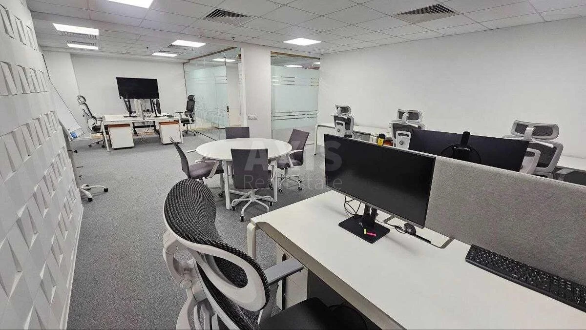 Office vul. Hmel'nyc'kogo Bogdana 19/21, 196m266155