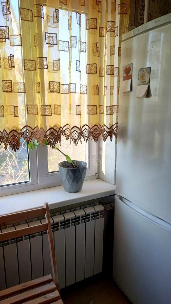1k apartment vul. Oleksandra Makhova 1Г694011