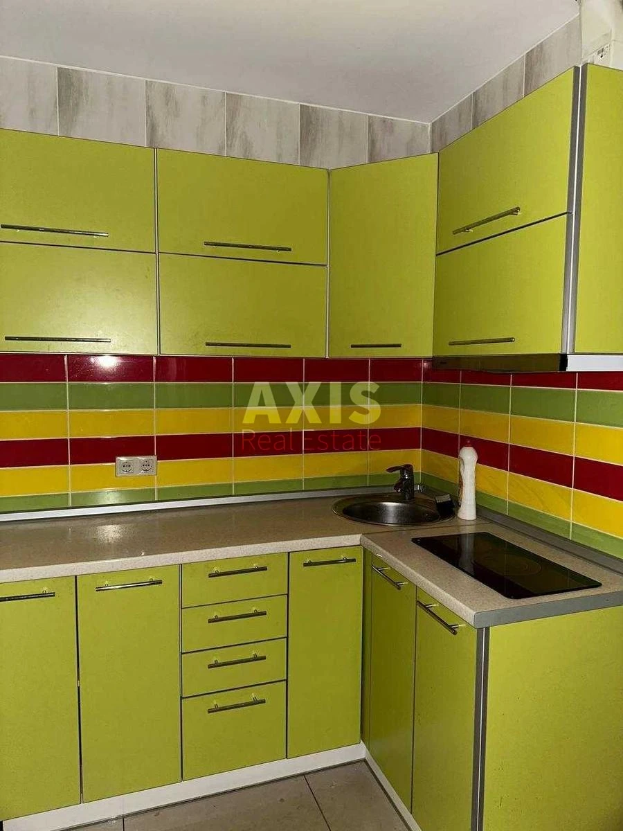 Офис ул. Патриарха Мстислава Скрипника 40, 129м2420003