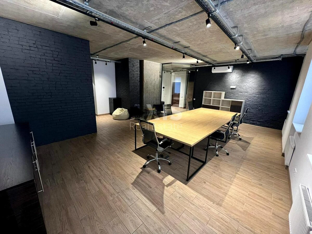 Офис ул. Василия Тютюнника 37/1, 108м2617020