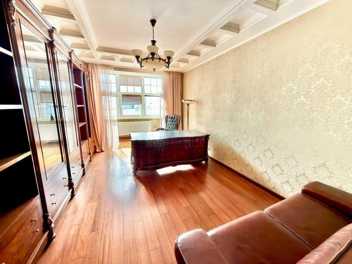 4k apartment vul. Irynyns'ka 5/24672246